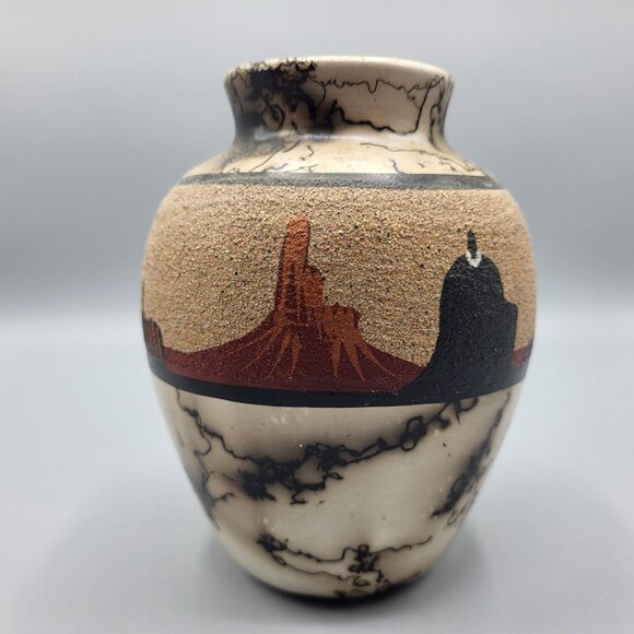 Signed Horse Hair Pottery Handcrafted Native American Vase Desert Scene Animals - Picture 6 of 15